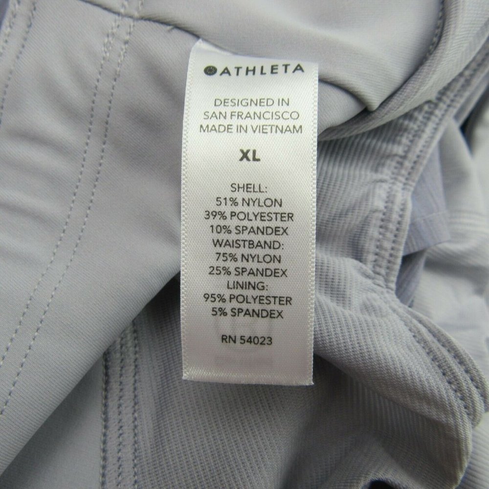 Athleta Run With It Textured 3.5" Shorts Womens XL - Picture 10 of 11